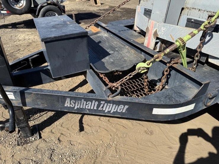 2005-asphalt-zipper-az-480hd-asphalt-grinder-image-24