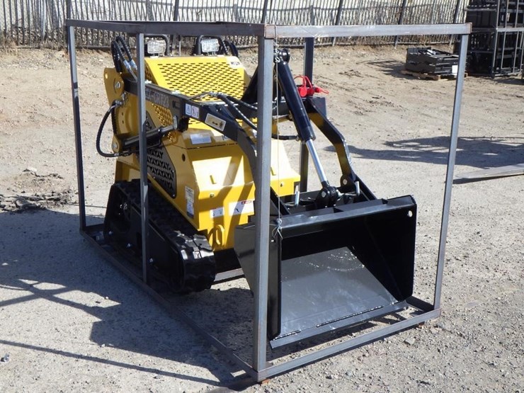 2026-agt-mx-crt23-skid-steer-loader-image-2