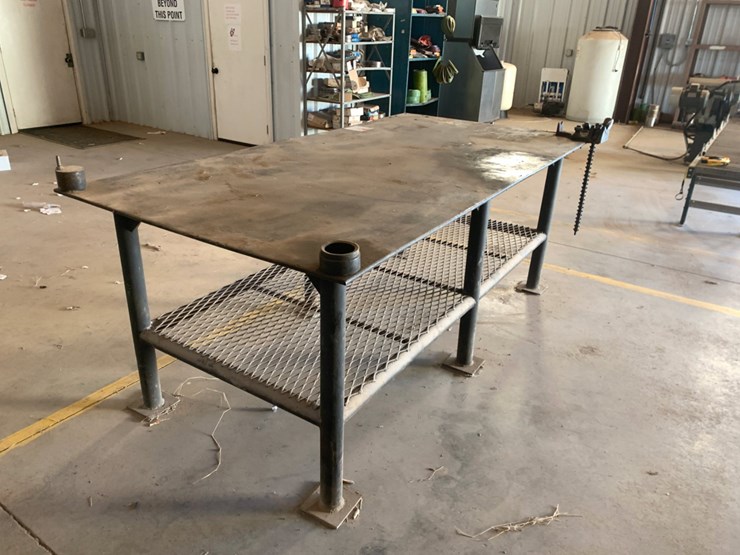 8’-x-4’-x-3’-metal-shop-table-w/-ridgid-1/4”-to-6”-pipe-vise-image-3