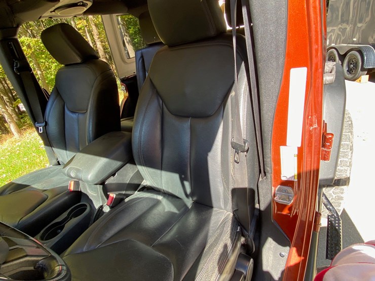 2014-jeep-wrangler-unlimited-image-10