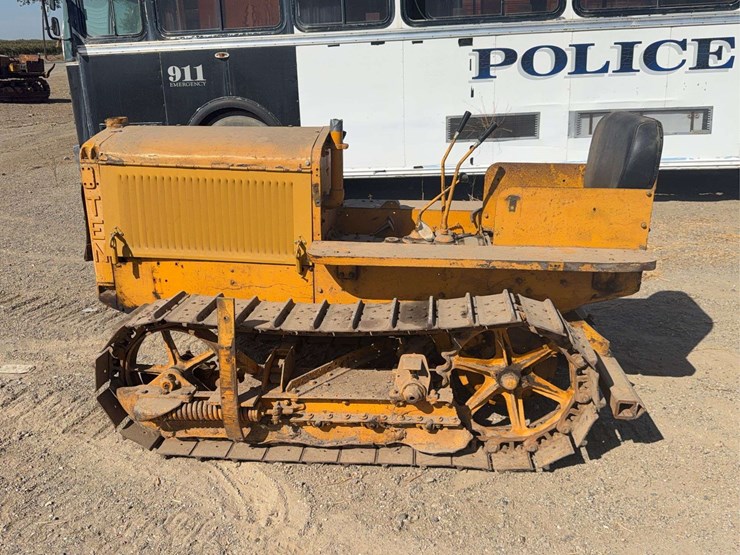 caterpillar-ten-image-2