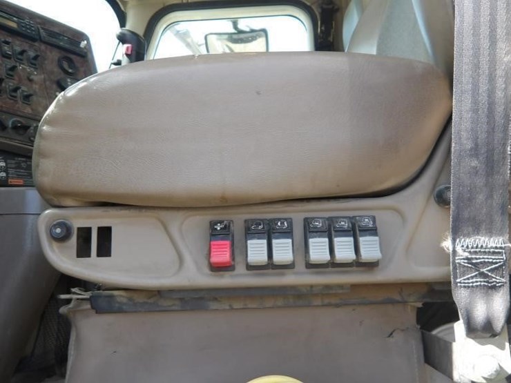 2006-international-5600i-water-truck-image-26