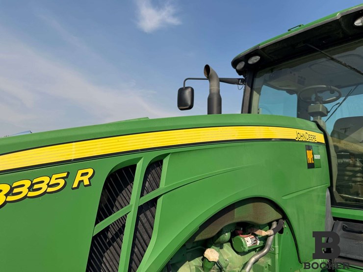 2011-john-deere-8335r-tractor-image-15