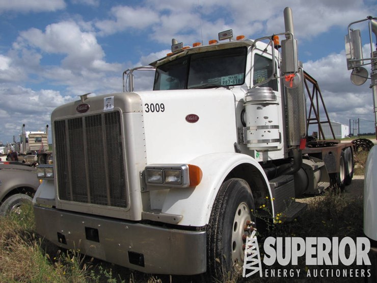2005-peterbilt-378-t/a-day-cab-road-winch-truck-image-1