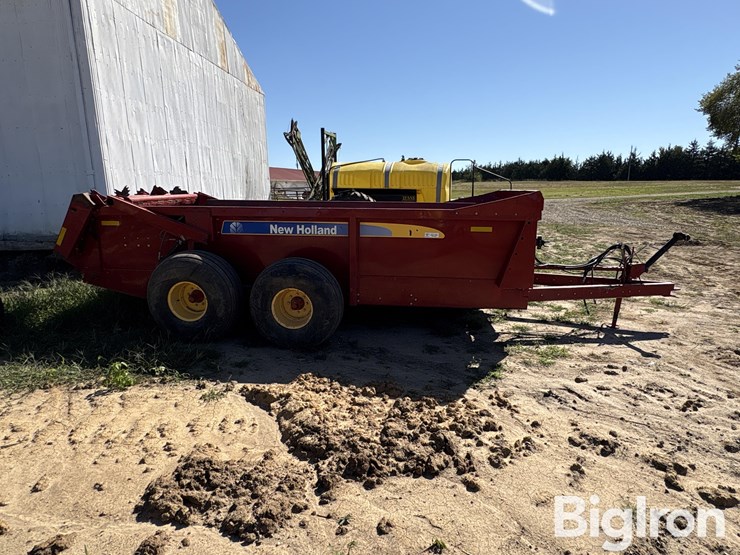 new-holland-195-t/a-manure-spreader-image-4