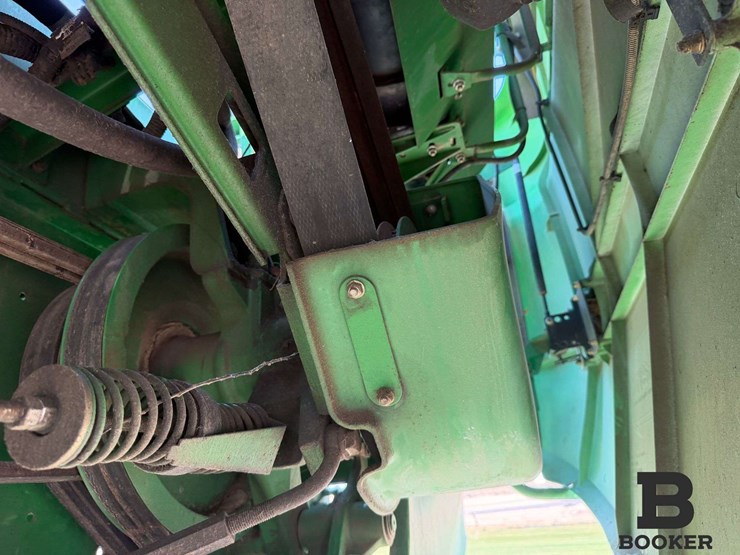2012-john-deere-s670-combine-image-59