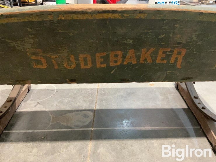 studebaker-wooden-seat-image-10