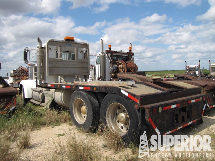 2006-kenworth-w900l-t/a-day-cab-haul-truck-image-4