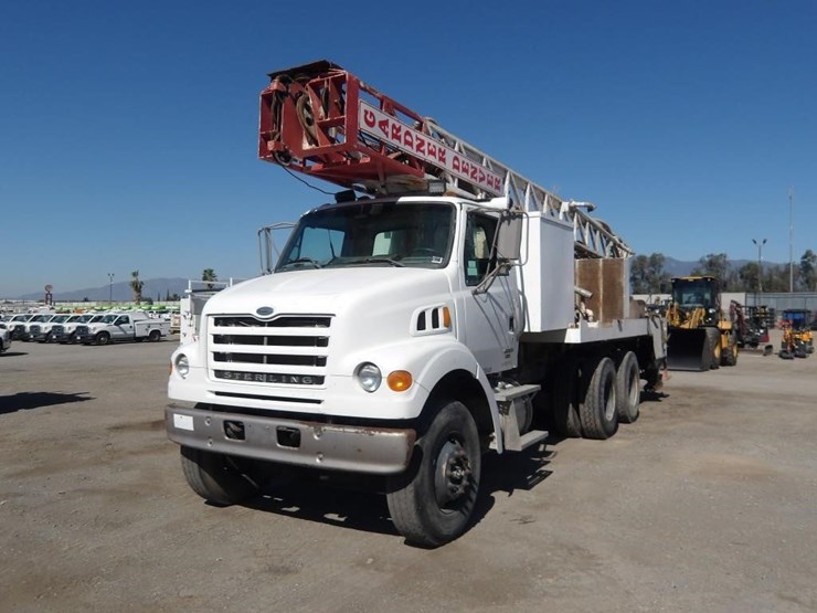 2007-sterling-l7500-drilling-rig-truck-image-1