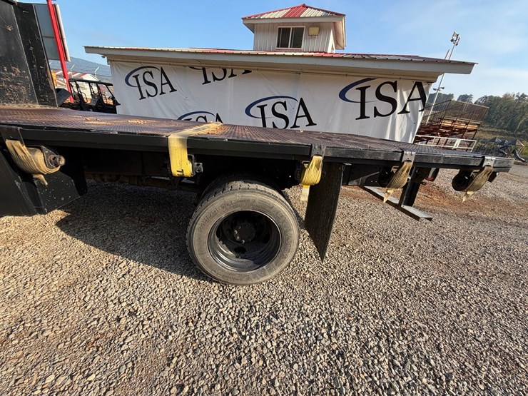 #4552-•-ford-f-650-flatbed-truck-image-33