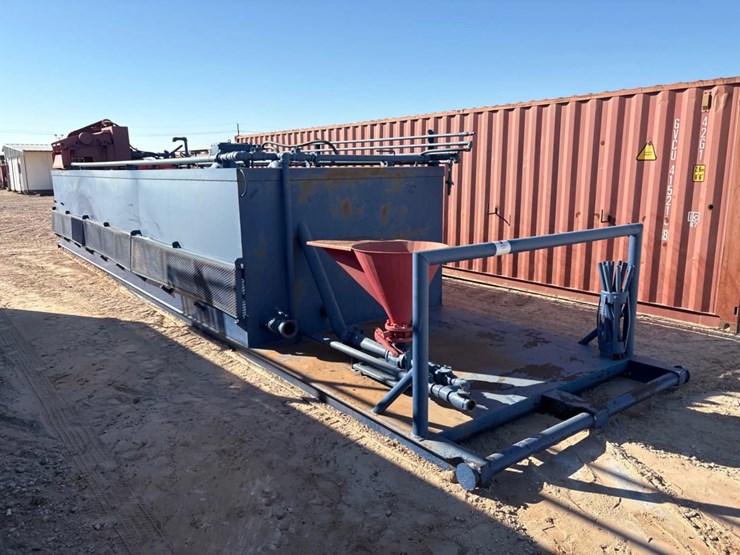 30’-x-8’-x-5’-open-top-mixing-tank-mtd-on-40’-skid-image-1