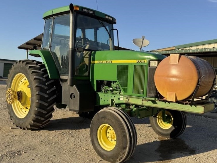 john-deere-400-image-2