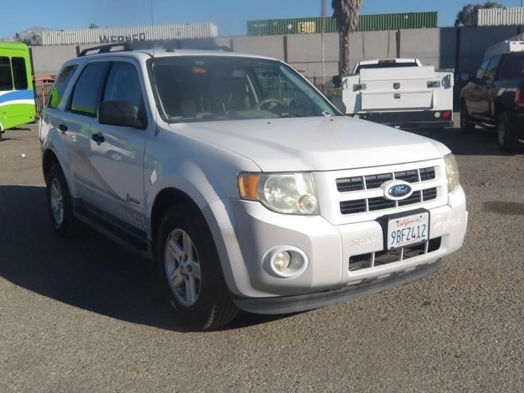 2012-ford-escape-image-2