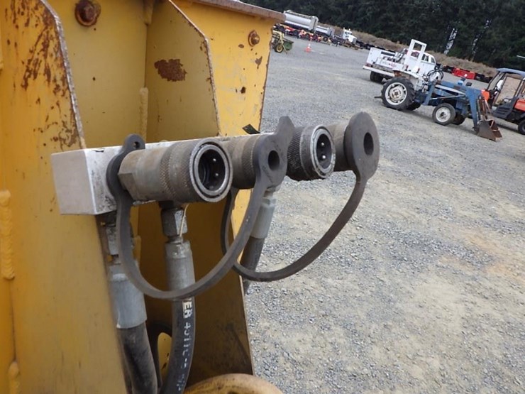guf-orbit-lift-tow-behind-pruning-tower-image-13
