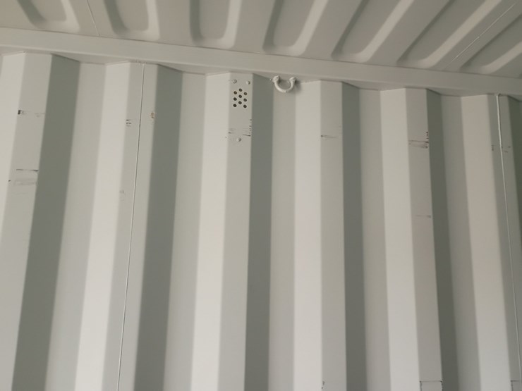 #l111-000-•-40ft-container-[damaged]-image-29