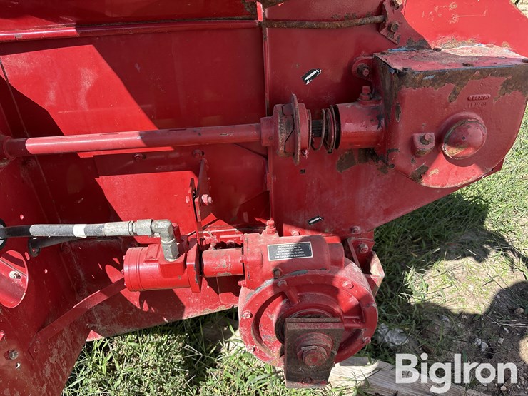 new-holland-195-t/a-manure-spreader-image-12