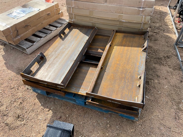 #4132-•-landhonor-skid-steer-universal-adapter-plate-image-3