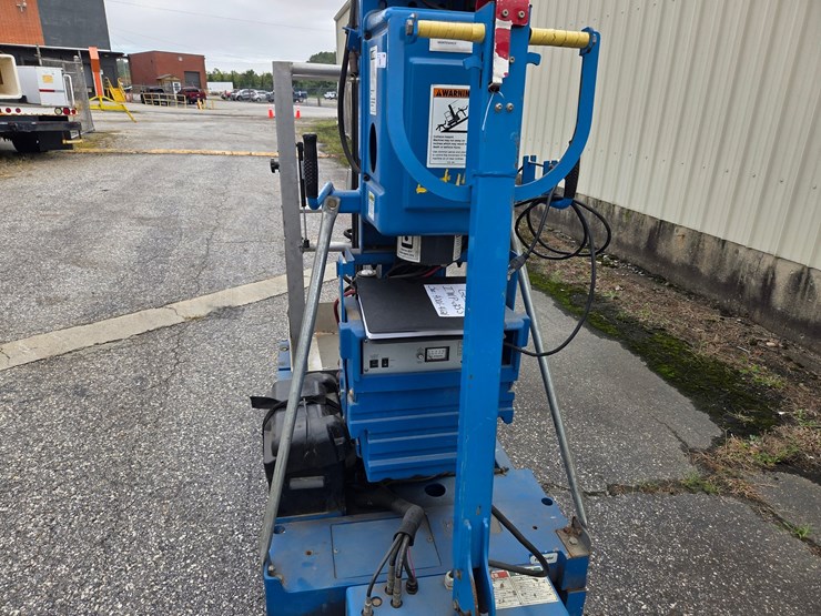 #14-•-genie-portable-lift-/-model:-twp-255-/-hours-not-known-image-21
