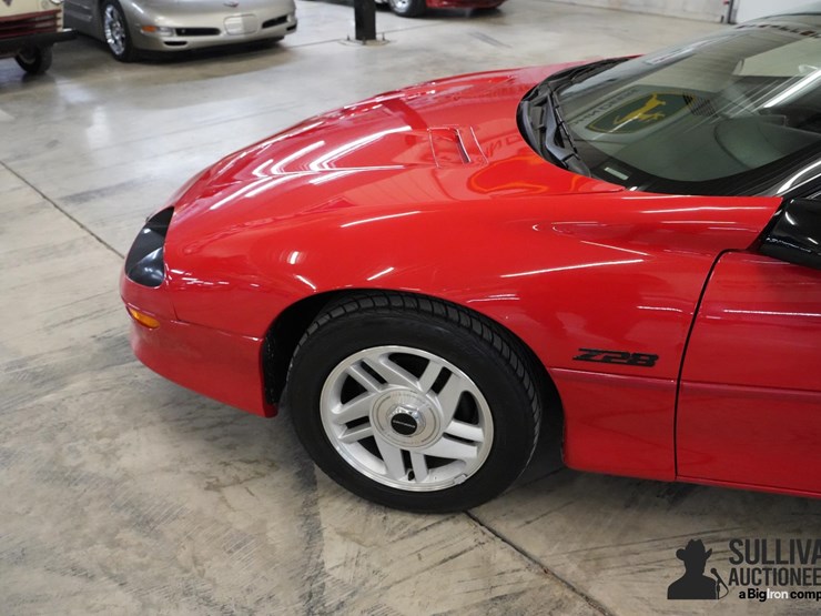 run-#57---1994-chevrolet-camaro-z28-convertible-image-12