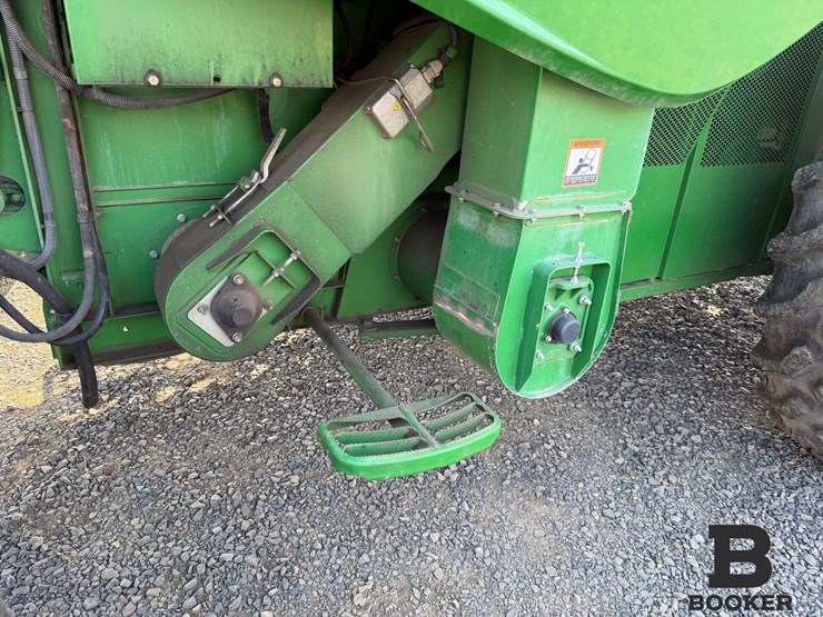 2012-john-deere-s670-combine-image-77