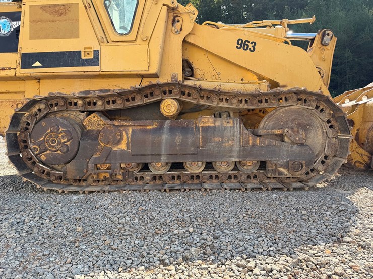 #4088-•-caterpillar-963-crawler-loader-image-105