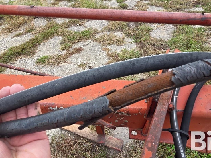 international-720-plow-image-13