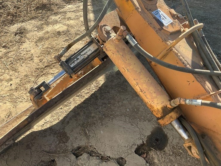 rhino-8'-3-pt-6-way-angle-blade-image-6