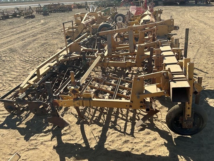 alloway-3-pt-3-row-60"-cultivator-image-4