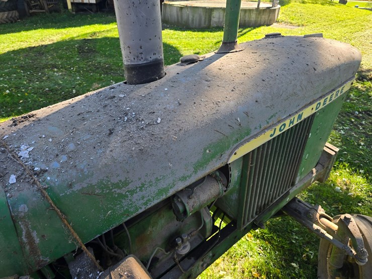 john-deere-3010-image-23