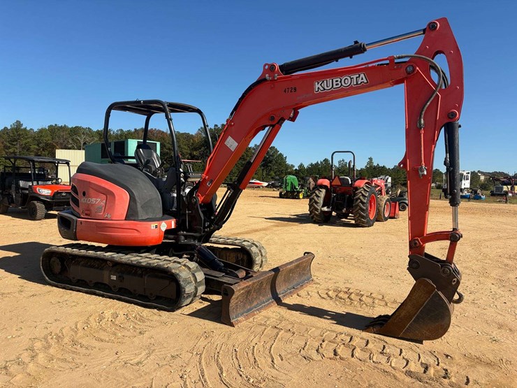 2022-kubota-kx057-4-crawler-excavator-(1,109-hours)-image-4