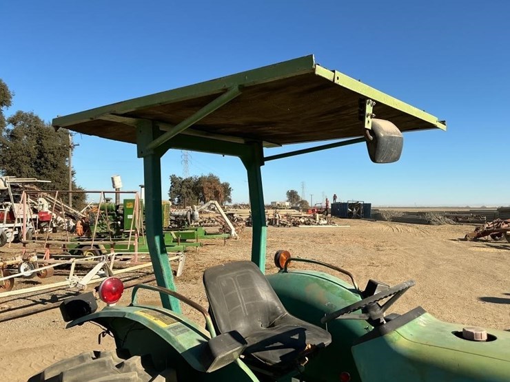 john-deere-1050-tractor,-mfwd-image-11