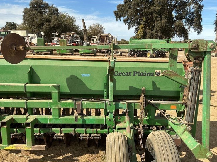 great-plains-3pd20-20'-3-pt-grain-drill-image-14