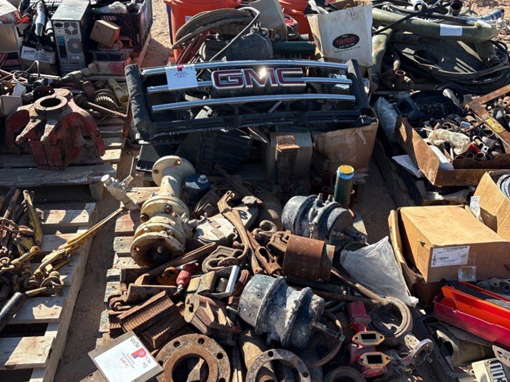 (3-pallets)-w/-water-coolers,-hydraulic-&-gas-hoses,-ratchet-straps,-slip-dies,-flanges,-etc.-image-2