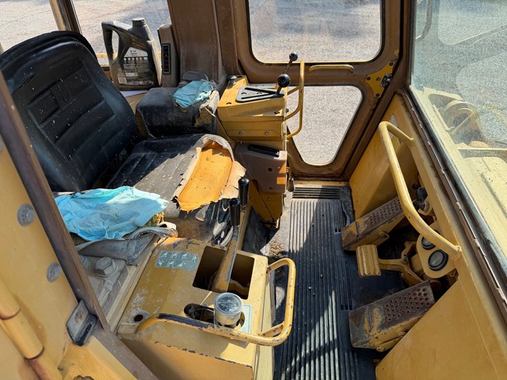 #4088-•-caterpillar-963-crawler-loader-image-73
