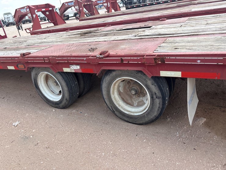 2014-top-hat-trailers-30’-x-102”-t/a-gooseneck-trailer-image-6