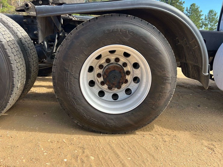 2016-international-prostar+-122-tandem-axle-day-cab-truck-tractor-–-cummins-isx15-diesel-(530,432-mi-image-39