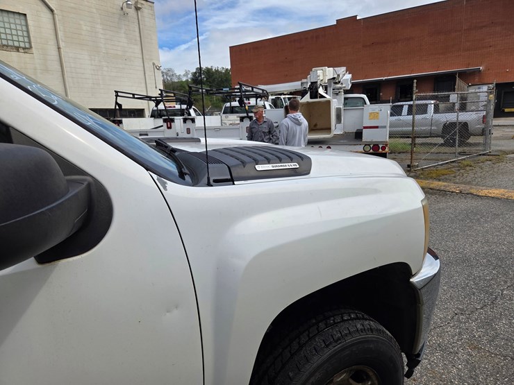 #7-•-2011-chevrolet-2500-4x4-service-truck-/-vin:-1gc1kvc86bf159439-/-328,114-miles-image-23