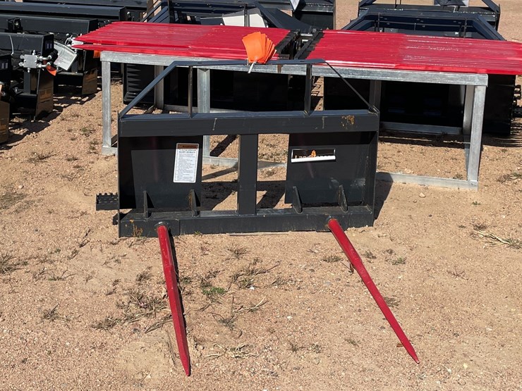 #4097-•-landhonor-bale-spear-frame-attachment-image-9