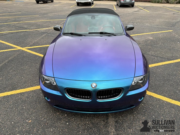 2004-bmw-z4-2.5i-2-door-convertible-roadster-image-2