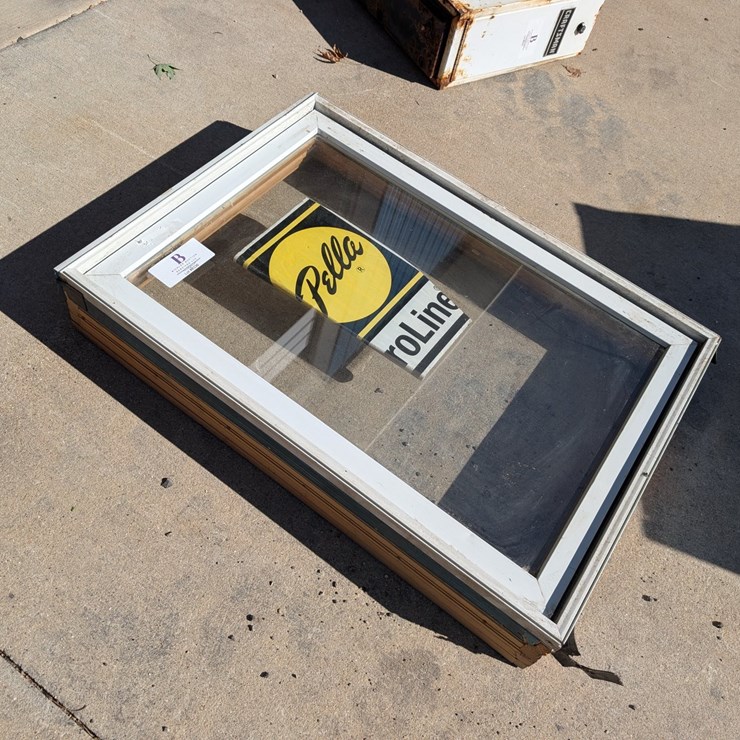 #8336 • Pella Window