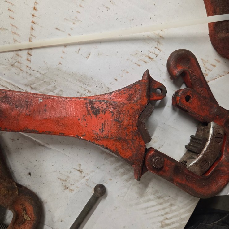 #81 • Rigid pipe clamp