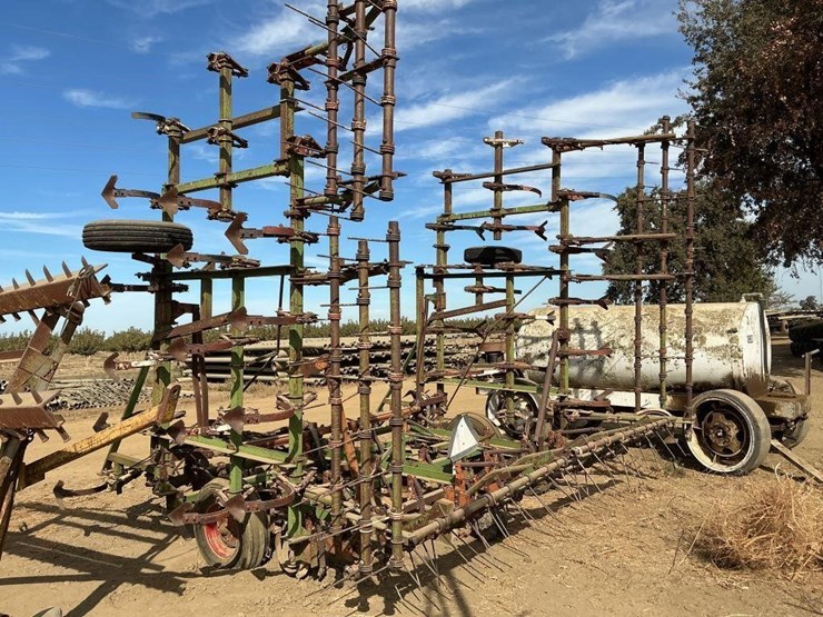 glencoe-32'-fold-up-field-cultivator-image-5