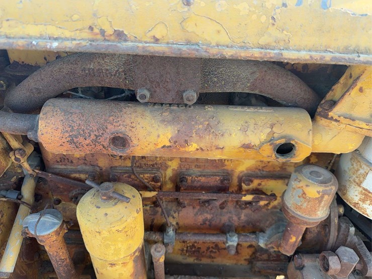 caterpillar-d2-image-25