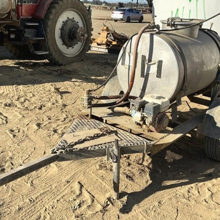 Custom 250g S.S. Mixing/Spray Tank Trailer