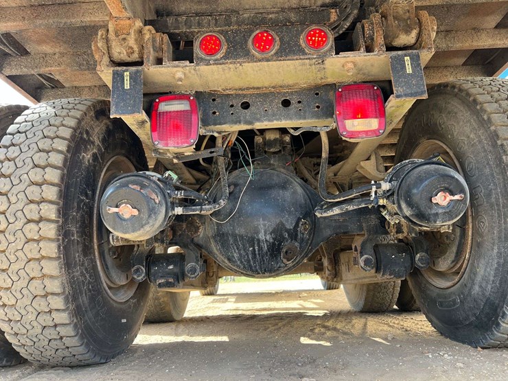 2007-international-7400-tandem-axle-dump-truck-(181,761-miles)-image-76