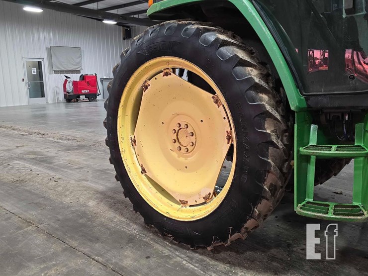 1995-john-deere-6400-image-19