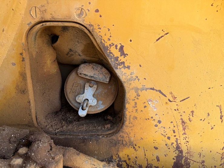 #4088-•-caterpillar-963-crawler-loader-image-68