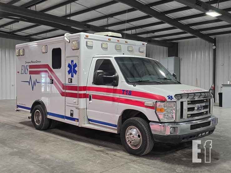 2012-ford-e350-sd-image-2