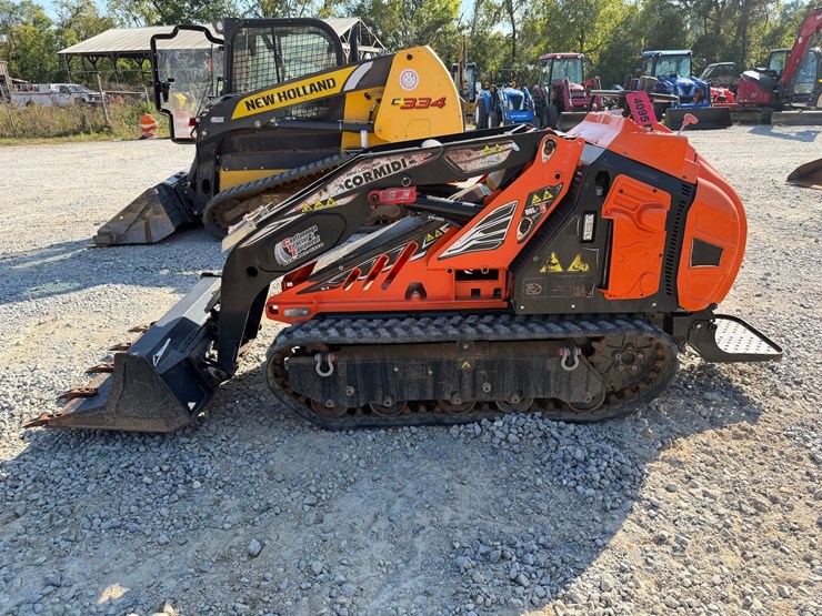 #4095-•-2019-cormidi-c1500-s3-mini-track-loader-image-2