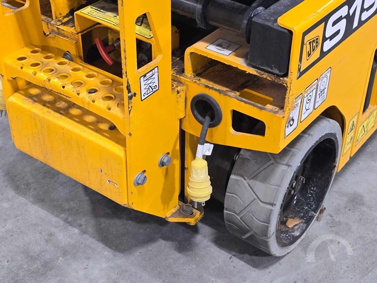2023-jcb-s1930e-image-10